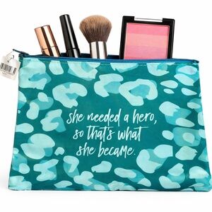 Thrive Cosmetics bag NWT